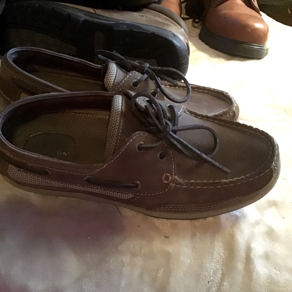 Men’s Dockers brown leather docksides